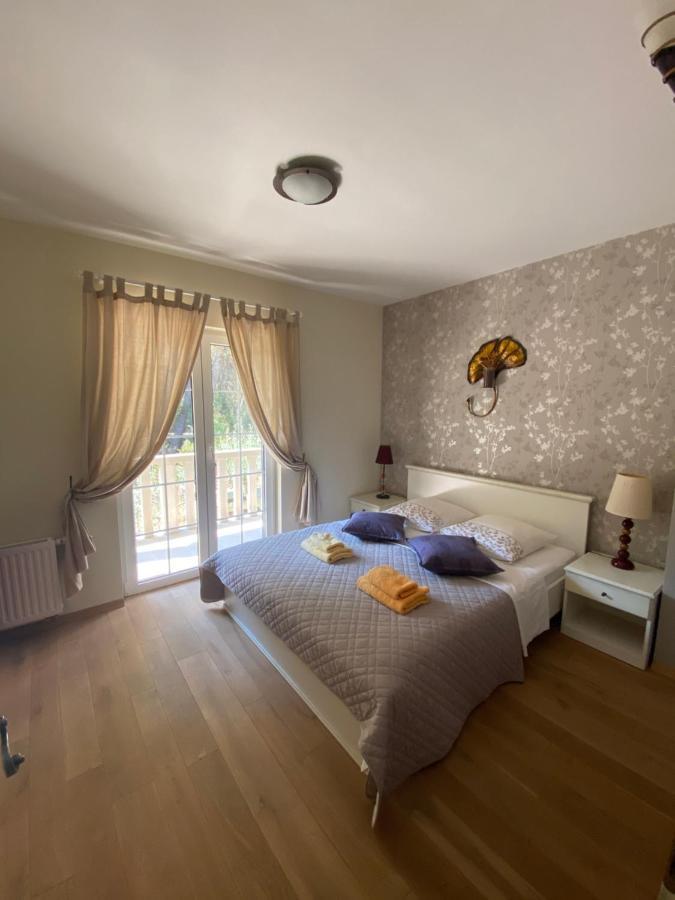 Apartments Serenity Supetar Exterior foto