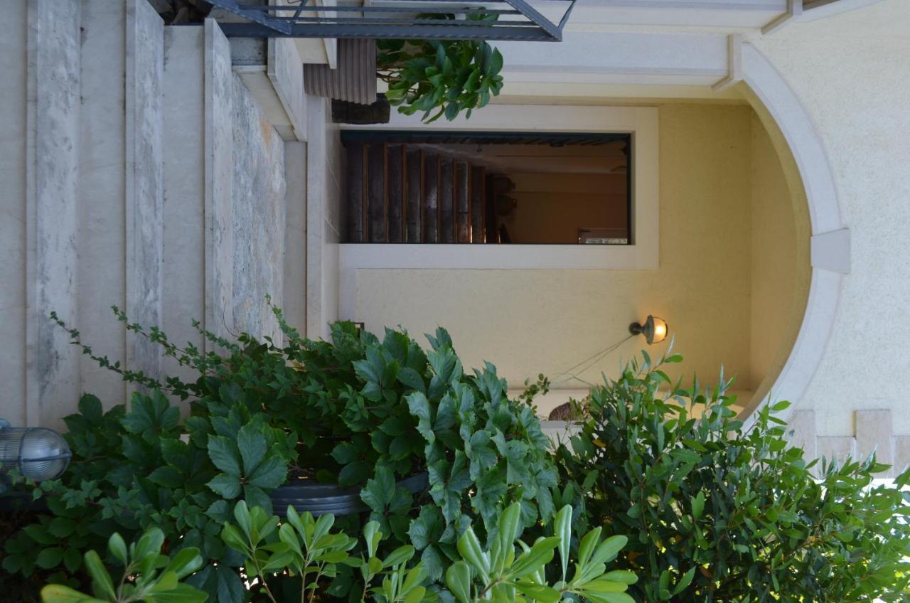 Apartments Serenity Supetar Exterior foto
